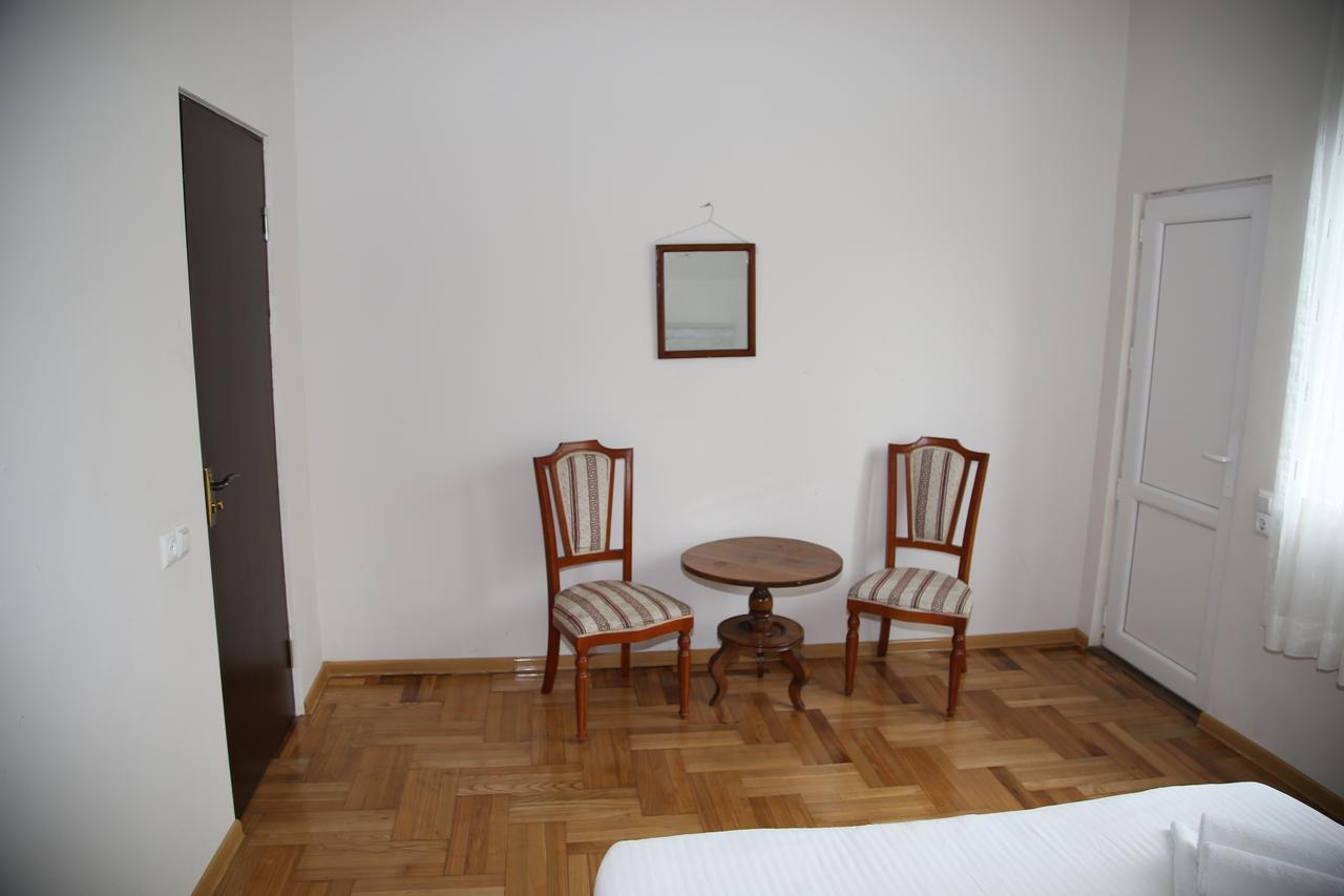 Merabi Guest House Makhinjauri Eksteriør bilde